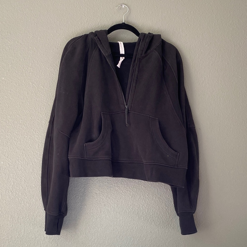 Lululemon Women's quarter zip Hoodie